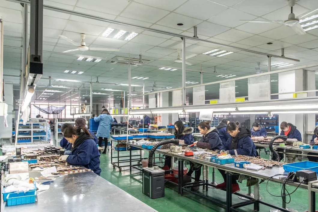 0.9° 42hm2A48-046 Stepping Motor 2-Phase Hybrid Stepper Motor